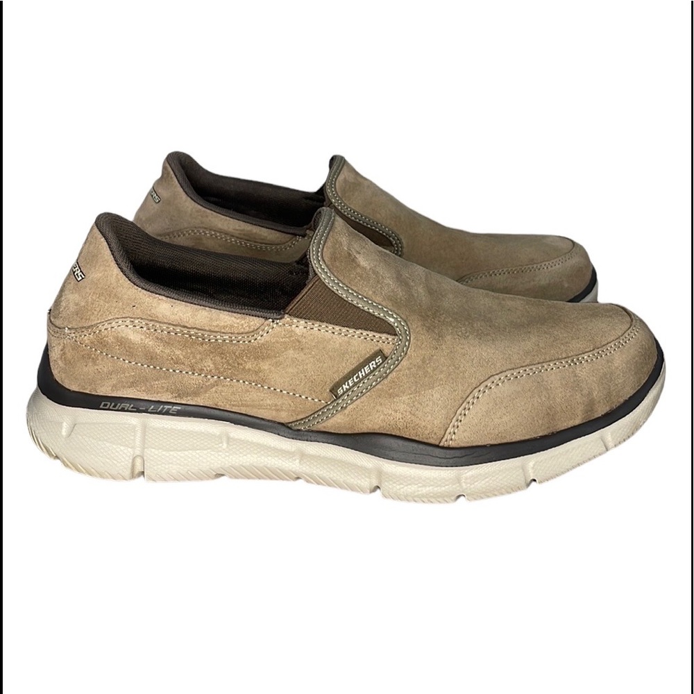SKETCHERS MEMORY FOAM WIDE FIT MEN SHOE SNEAKER in COOL TAN